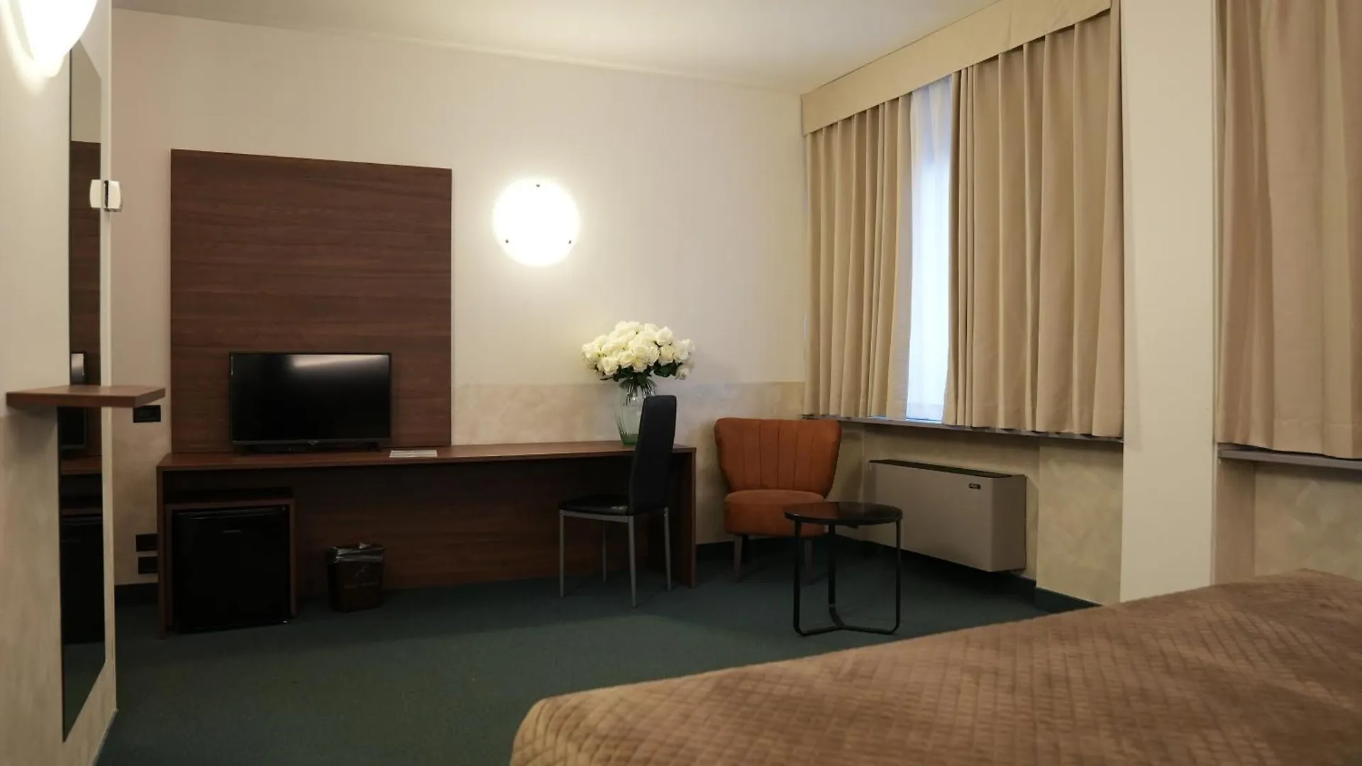 Hotel Albatros Mestre 4*,